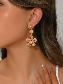 1 Pair Handmade Crystal Flower Drop Earrings, Candy Color Beaded 5-Petal Floral Earrings, Elegant High-End Artificial Crystal Flower Dangle Earrings, Suitable For Women's Daily, Vacation, Party Wear (Bead Color & Position Random)