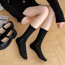 8 Paar Socken für Frauen, japanischer und koreanischer Stil, Frühling und Sommer einfarbige retroholische atmungsaktive Mesh-Socken für Frauen, Herbst Mittellang Plüsch-Socken für Frauen, japanische lose Spitzen-Socken Ins (1/4/8 Paare)