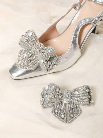 1 对水钻闪亮银色蝴蝶鞋夹，可拆卸鞋饰，多用途鞋花