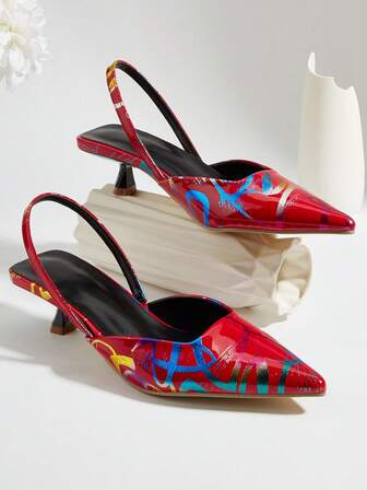 Nya snygga och eleganta skor med spetsiga tå och hög klack, lämpliga för alla hjärtans dag, Halloween, examen, dejting, shopping, pendling, fest (skons ovandel slumpmässigt skuren)