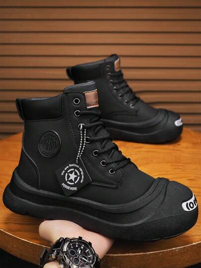 Botas masculinas casuais de cano alto, macias e confortáveis, bico arredondado, versáteis e sofisticadas, sapatos pretos pequenos