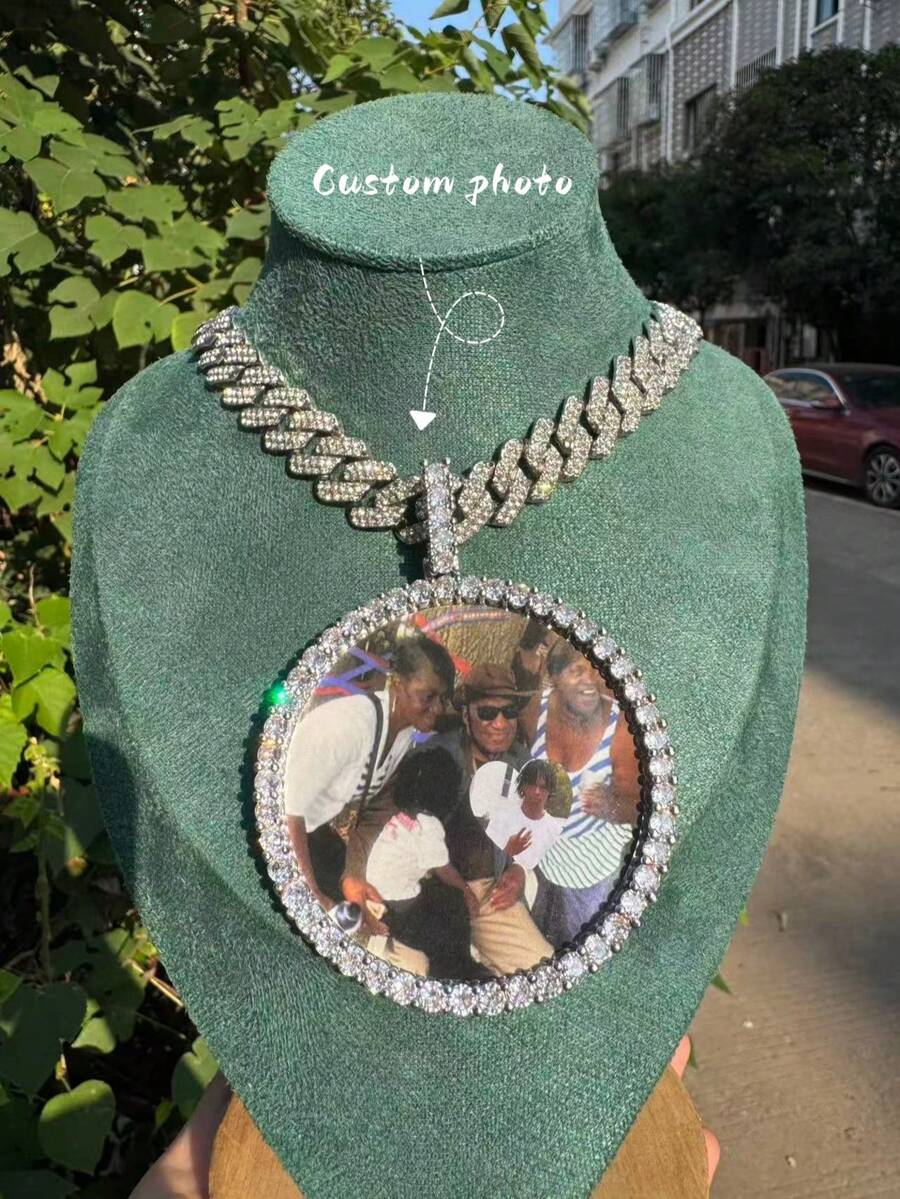 Customized Men's Hip Hop Photo Round Pendant Necklace, Brass Cubic Zirconia With 20-Inch Cuban Chain, Iced-Out, Personalized Gift, Streetwear