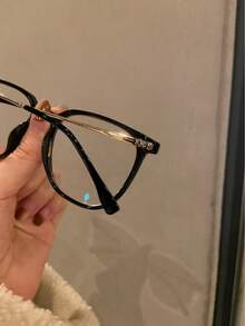 "Angel's Wing" Series  Retro Gothic Floral Cross Embossed  Blue Light Glasses For Women & Men, Classic Black Square Oversized Acetate Frame Clear Lens Eyeglasses, Luxury Designer Style Blue Blocker Computer Gaming Spectacles, Premium Titanium Lightweight Metal Hinge Flat Mirror Optical Frames,#CyberY2K  #GothicEyewear  #BlueLightBlocking  #VintageStyle  #LuxuryFrames - 黑色 - 查看 4