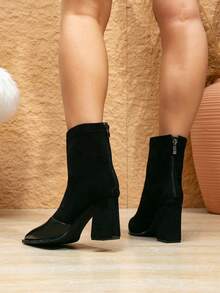 Bottes au-dessus du genou à talon aiguille et bout pointu pour femmes, noires, conception à fermeture éclair latérale, bottes  élastiques, adaptées à l'automne/hiver, peuvent être associées à n'importe quelle robe noire, associées à un body moulant pour un look plus à la mode.