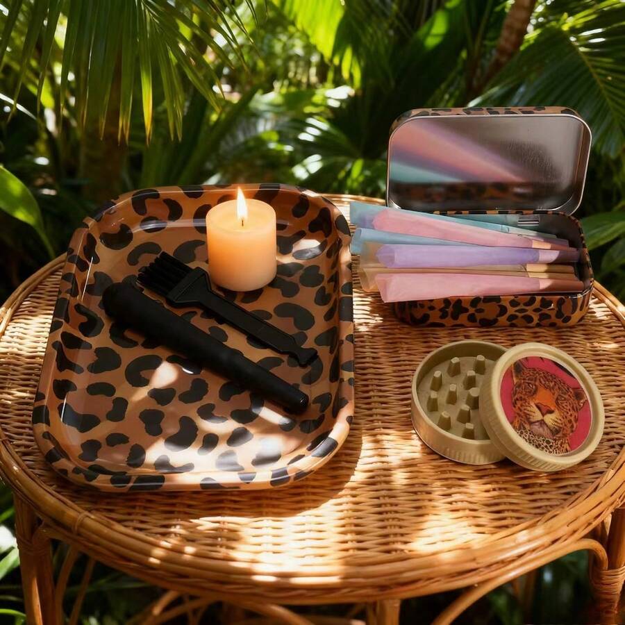 6pcs Rolling Tray Set, For Leopard Pattern Lovers | Includes 180*140mm Rolling Tray, Grinder, Tin Box, 1 Tube, Cleaning Brush, 8-Pack Colorful Cones | All-In-One Set, Smoking Accessories Kit, For Friends, Families, And Smokers - 6件套裝 - 查看 1