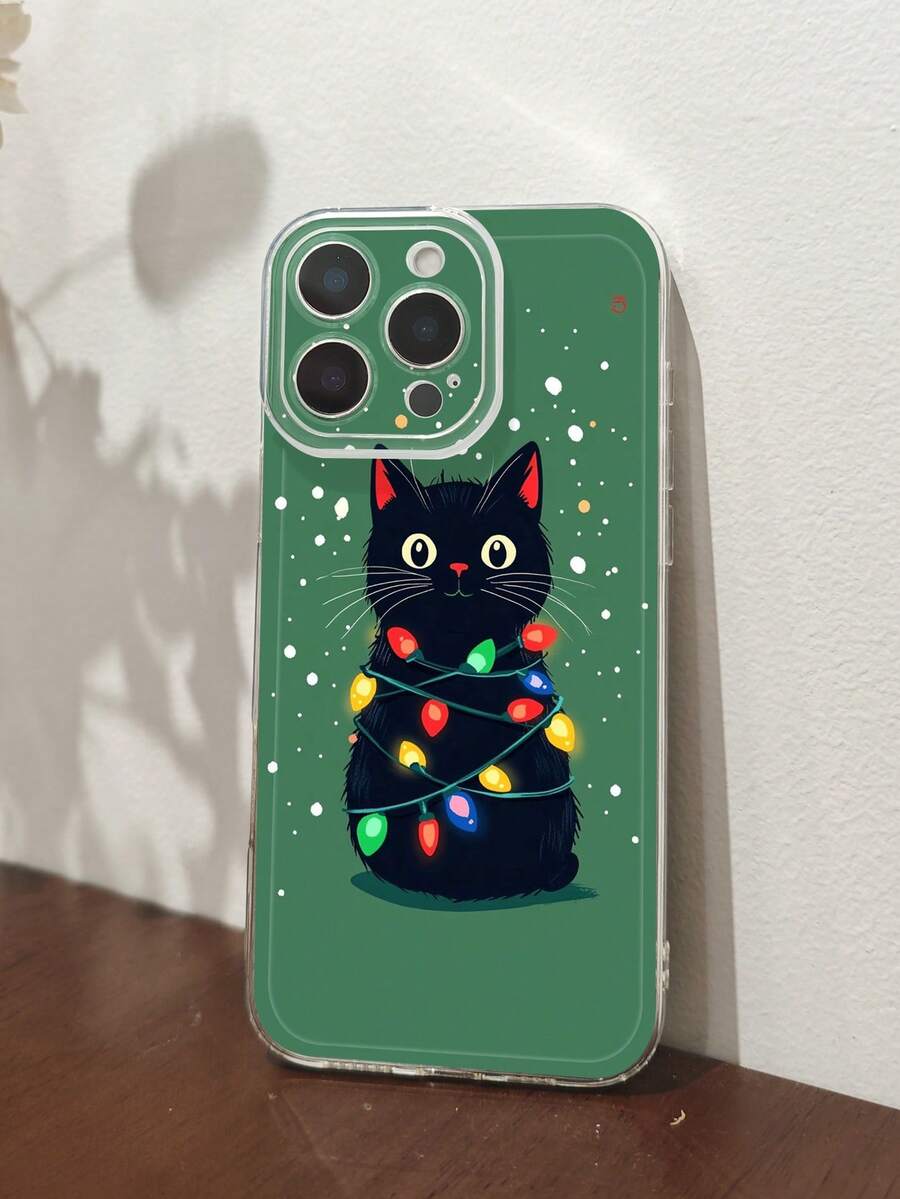 1PC Funda de teléfono con gato negro envuelto en luces navideñas sobre fondo verde protectora para lente ideal para quienes aman a los animales y la temporada festiva regalo divertido y lleno de espíritu navideño : funda transparente con protección completa para lente compatible con iPhone16/15/14/13/12/11/Pro/ProMax, compatible con Galaxy A34/A35/A54/A55, Galaxy S20/S21/S22/S23/S24 Ultra/Plus, compatible con Moto/Galaxy/Redmi/Honor/OPPO, agarre cómodo regalo festivo para amigos, novia, novio, familia - transparente - Ver 1