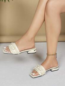 Sandálias Rasteiras Quadradas de Renda Bege com Laço para Mulheres - Chinelos Deslizantes de Salto Baixo - Elegantes Sapatos Casuais Diários de Festa e Moda para Senhoras