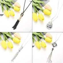 Women Pendant Necklaces