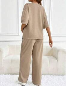 Conjunto Feminino Calça Pantalona e Camiseta Longa Manga Curta Canelado Confortável Soltinho Elegante e Despojado Oversize - Bege - Visão 5
