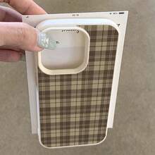 1pc Retro Elegant Classic College Style Pattern TPU Phone Case Compatible With IPhone/Compatible With Redmi/ 17 Pro Max,International Version, Not The Domestic Version - White - View 3