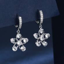 1 Pair Fashionable Floral Earrings, Luxury Niche Design Jewelry - earrings - View 2