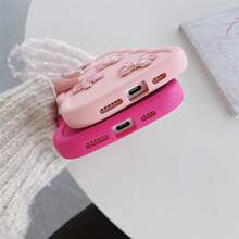 1个糖果波浪形光滑奢华水晶蝴蝶手机壳+蝴蝶腕带，兼容 12/13 Pro Max/Note 11 4G/Galaxy A55/Note 30/Moto E30，全包防震保护套，3D花卉装饰，珍珠点缀，简约设计，适合日常使用和户外携带，完美保护您的手机 - 玫紅 - 查看 4