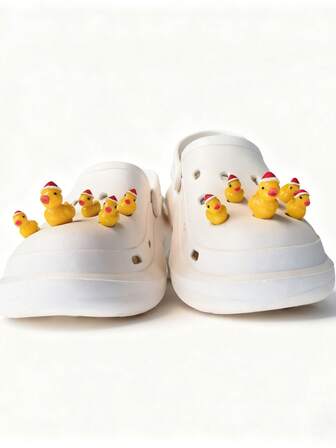 12 件圣诞鞋饰，鸭子鞋饰，圣诞装饰鞋饰，凉鞋，女鞋可爱装饰，送给家人朋友的特别圣诞礼物，时尚鞋履礼物