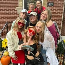 10 Pairs Stylish Heart-Shaped Eyeglasses For Men & Women, Retro Heart Shape Fashion Glasses - White Frame With Gray Lens, Suitable For Wedding, Party, Photography Props, Accessory, Holiday, Wedding, Birthday, Party, Street Photography Decoration, Ideal For Casual Outings, Club Activities, Festivals, Leisure Glasses, Fun Design, Cute Glasses - Multicolor - View 7