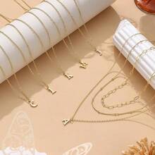 Women Pendant Necklaces