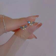 1 Pair Spring Summer New Sparkling Diamond Dragonfly Earrings Cute Simple Fashion Vacation Style  Niche Design High-End Earrings Women's Holiday Gift Earrings Chance To Get "Buy 1 Get 2 Free" Or "Buy 1 Get 3 Free" - 彩色 - 查看 1