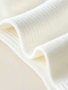 1/3/4/5 双装 女士白色经典条纹腰部舒适柔软简约休闲运动中筒袜