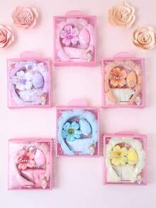 5件套女童毛巾洗脸巾套装，含海绵SPA头带、腕带和大花朵发夹，礼盒包装，适用于卸妆、敷面膜、护肤，是派对礼物和日常使用的理想之选。 - 彩色 - 查看 4