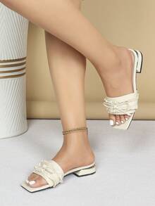 Sandálias Rasteiras Quadradas de Renda Bege com Laço para Mulheres - Chinelos Deslizantes de Salto Baixo - Elegantes Sapatos Casuais Diários de Festa e Moda para Senhoras