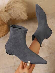 Nouvelles chaussures de mode décontractées polyvalentes à enfiler avec fermeture éclair au dos, style western, convenant aux femmes, étudiantes, fêtes et rassemblements