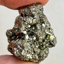 1pc AAAA+ Grade Natural Pyrite Crystal Raw Stone Chunk - Asymmetrical Brass Mineral Rock Specimen Material, High-End DIY Jewelry, Home & Garden Decor, Unique Crystal Decorations, Perfect Holiday Gift, Aquarium Decor