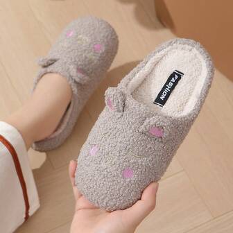 日本软底静音室内拖鞋，休闲动物熊耳朵设计，织物鞋面搭配毛绒衬里，刺绣动物图案，适合秋冬居家穿着