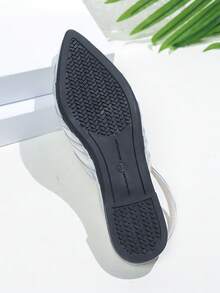 1 双高品质网眼蕾丝拼布平底凉鞋，彩虹条纹凉鞋适合户外、约会、派对和各种场合，时尚性感尖头凉鞋