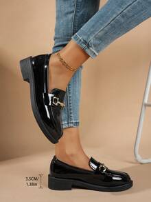 大码女式多功能休闲蝴蝶结装饰金属链条乐福鞋平底鞋，镜面材质，复古优雅英伦风，舒适柔软的牛津鞋，黑/白/棕色光泽，2025春夏秋冬新款 - 黑色 - 查看 3