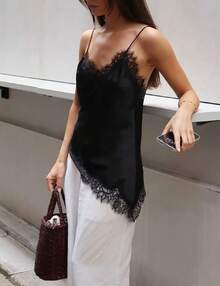 Women Satin Lace Camisole Top Sleeveless Spaghetti Strap Silk Lace Trim Cami Top Asymmetrical Tank Top Streewear - 黑色 - 查看 3