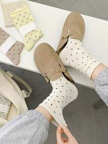 5 双女士波尔卡圆点图案中筒袜，简约时尚，适合日常穿着（无卡纸） - 彩色 - 查看 3