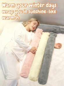 Madebyblanc 简约纯色热水袋，暖棕、浅灰等多种颜色可选。柔软亲肤的毛绒面料，触感细腻舒适。加长设计，可灵活包裹腰颈等不同部位，带来大面积温暖。持久保温，驱散冬日寒意，居家休闲、办公通勤、女性经期保暖、老年人冬季保温、怕冷人群保暖等冬季送礼佳品。 - 粉紅色熱水袋 - 查看 2