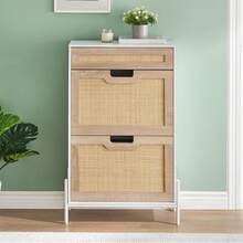 Versteckter Rattan-Schuhschrank mit 2 Klapptüren und 1 Schublade – schmaler Schuhschrank für den Eingangsbereich, freistehender Organizer mit verstellbarem Regal für Flur, Wohnzimmer, Eingangsbereich | stilvolles, platzsparendes Design