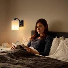 Juego de 2 Lámparas de Pared Inalámbricas Con Foco Recargables, Luces LED y RGB con Control Remoto, Apliques de Pared de Tela, iluminación para Recámara, Sala de Estar, Pasillo(plateado) - Negro - Ver 4