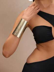 1 pieza Brazalete de metal martillado de estilo vintage y extra grande para mujeres