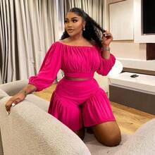 Plus Size Women's Ruffled One-Shoulder Puff Sleeve Top & Shorts 2-Piece Set - Sweetheart Neckline Waist-Defining Casual Outfit Date, Vacation & Party,Plus Size Fall Clothes Women,Plus Size Women Clothes,Seven Colors Are Available Selection.Please Check Size Chart Before Purchasing. - 玫紅色 - 查看 2
