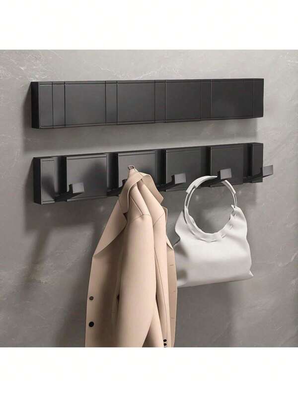 يمكن تعليقه على جدران الحمام. كما يمكن استخدامه كشماعة بعد الدخول من الباب، مناسب لوضعه على رواق المدخل، ويمكن أيضًا استخدامه كخطاف معطف قابل للطي في غرفة النوم.