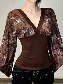 Áo thun cổ chữ V in họa tiết chắp vá, áo kiểu nữ tay cánh dơi ôm dáng cổ điển, trang phục phong cách Y2K những năm 2000, áo kiểu màu nâu thanh lịch độc đáo cho kỳ nghỉ xuân. - màu nâu - Xem 4