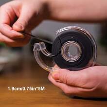 1 套自粘磁性胶带和切割器，500cm x 0.75 英寸宽卷，薄深灰色磁铁，专为纸张和照片设计，背面带粘性。 - 黑色 - 查看 3