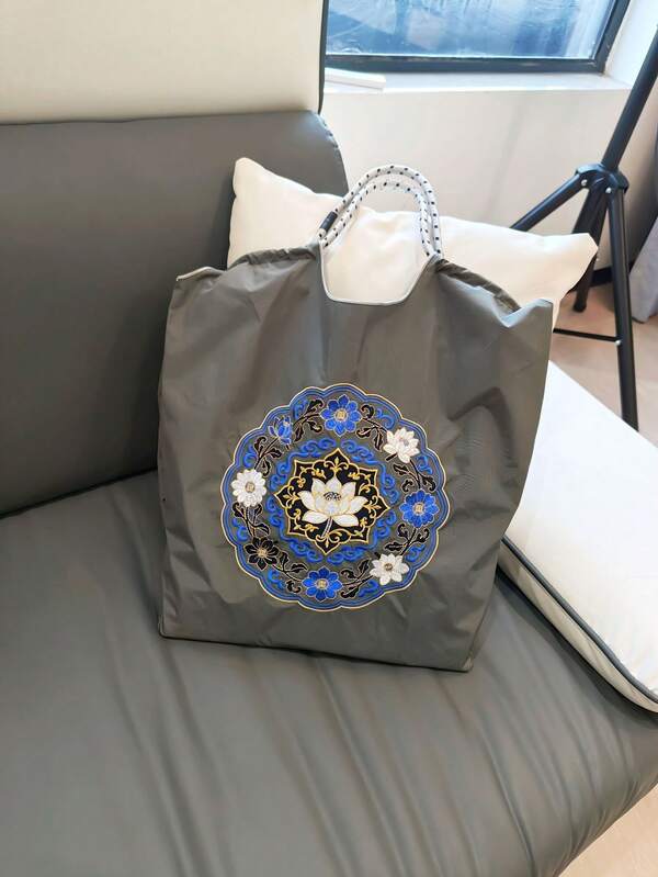 New Casual Fashion Embroidered Pattern Foldable Storage Shopping Bag, Large Capacity Suitable For Commuting, Shopping, Beach, Party, Handheld Or Shoulder Tote Bag