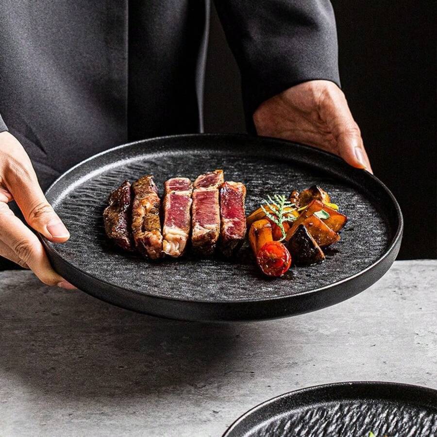 1pc Black Textured Round Steak Plate, With Embossed Hammered Pattern Design, Matte Finish Surface Creates Stable And Artistic Atmosphere, Suitable For Serving Exquisite Dishes Like Steak - Multicolor - View 1