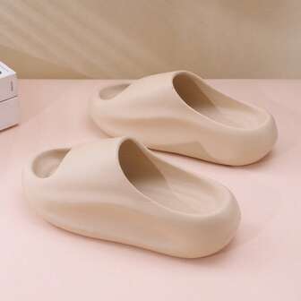 女士舒适厚底拖鞋，防滑室内家居软底户外拖鞋