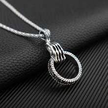 Collar de Colgante de Anillo con Mano y Calavera - Estilo Retro y Moderno, Joyería con Diseño de Círculo Único - Plateado - Ver 2