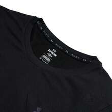 Under Armour UA Rush Seamless Legacy LS 男士休闲柔软舒适圆领长袖T恤，修身日常打底衫，1379282-001 - 黑色 - 查看 4