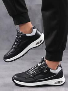 Zapatillas de cuero con botón giratorio para hombres, de color negro y blanco clásico de moda con cojín de aire, adecuadas para deportes al aire libre, golf