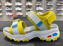 Skechers Sandalias de playa con diseño de panda para niños y niñas - Blanco/Amarillo - Ver 7