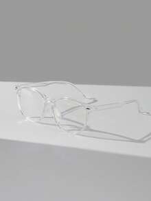 一副男士休闲基础款纯色方形时尚眼镜，适合日常阅读、校园生活穿搭和通勤上班。