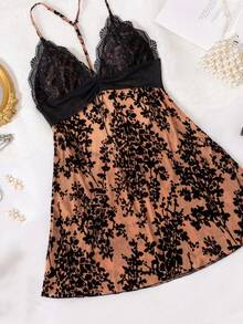 Seksowna koronkowa sukienka z odkrytymi plecami i dekoltem w kształcie litery Y, z haftem 3D