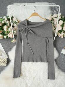Sexy Off Shoulder Knit Sweater, Grey Women's Slouchy Fit Cropped Pullover, Slim Fit Long Sleeve Top, Suitable For Dates, Outings, Commuting, Christmas, New Year