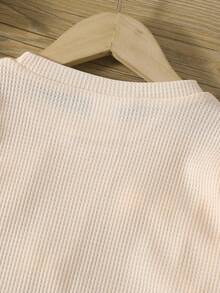 2 件女童休闲蝴蝶结柔软舒适华夫格针织长袖上衣和喇叭裤套装，适合户外穿着，秋冬