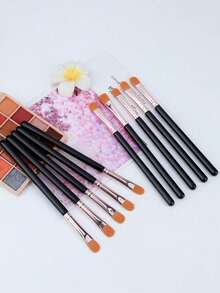 5/10 piezas Pinceles de maquillaje planos y redondos ultra planos, pinceles de maquillaje planos, pinceles de cejas, pinceles planos para labios y correctores, juego de pinceles de maquillaje multifuncionales de fibra sintética para aplicar, mezclar y pulir base, corrector, rubor, contorno y polvos.